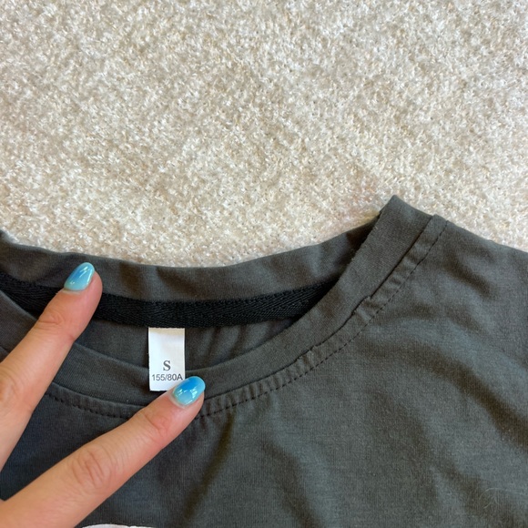 Cropped Wave Tee - Picture 2 of 3